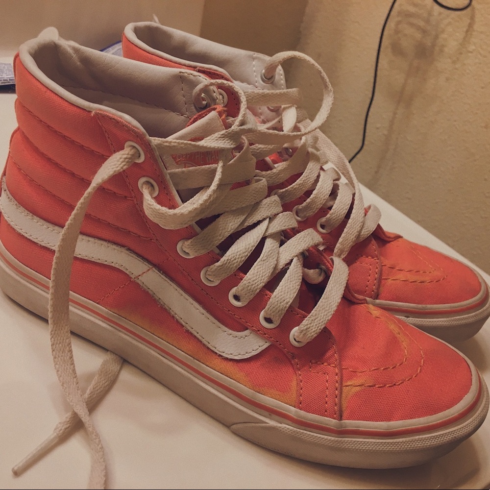 Distressed Coral 6.5 Vans